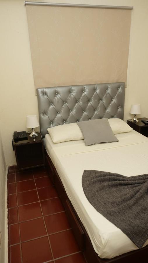 Hotel Alcaldeza - Garden House Maria Guadalupe サントドミンゴ エクステリア 写真