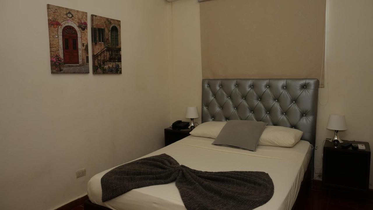 Hotel Alcaldeza - Garden House Maria Guadalupe サントドミンゴ エクステリア 写真