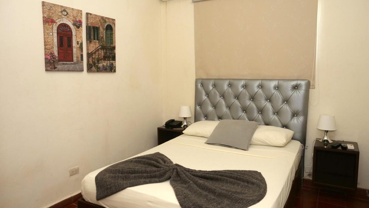 Hotel Alcaldeza - Garden House Maria Guadalupe サントドミンゴ エクステリア 写真